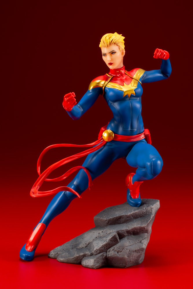 Marvel Comics Avengers Series Captain Marvel ArtFX+ Statue