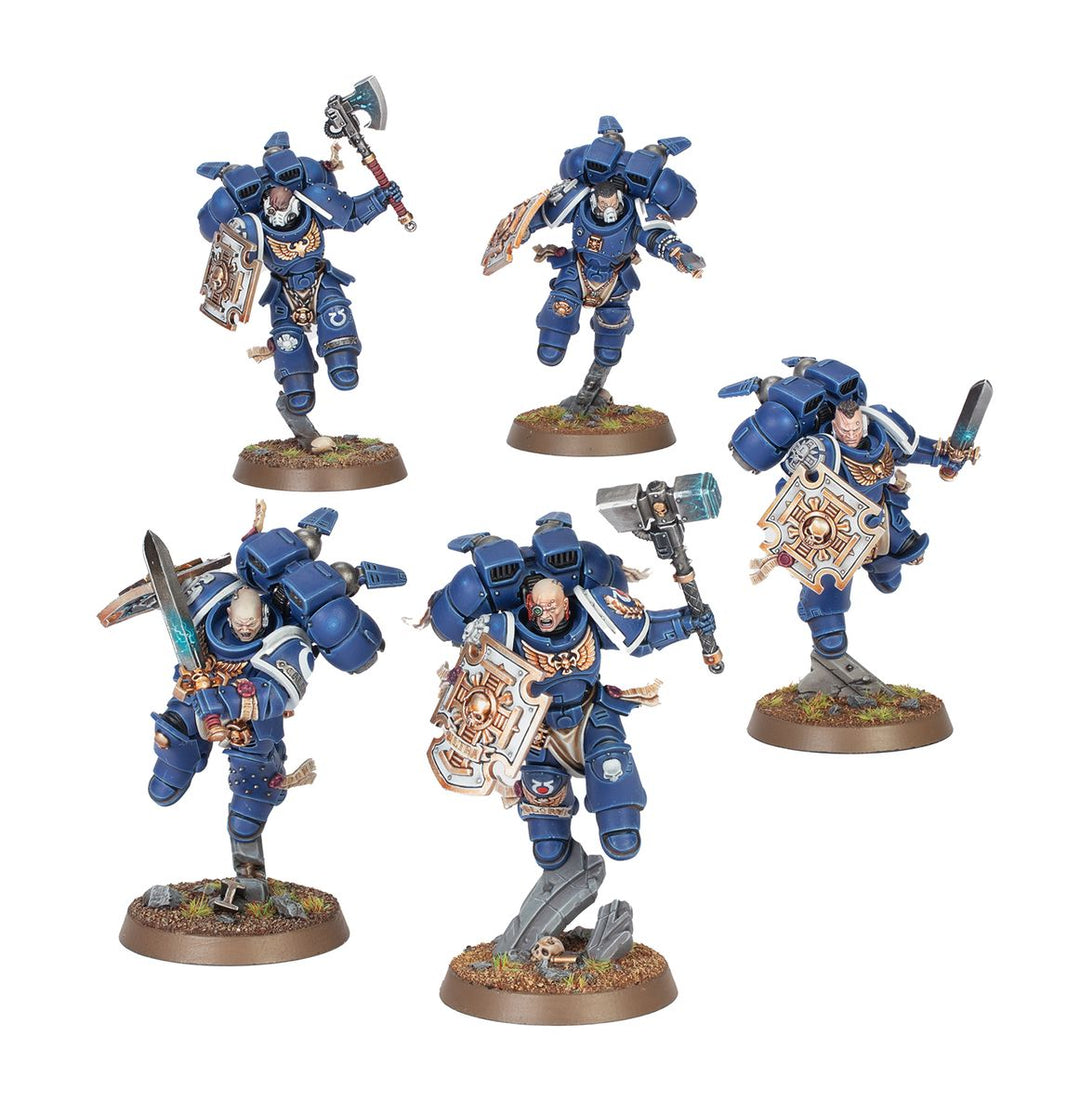 Warhammer 40k: Space Marines - Vanguard Veteran Squad with Jump Packs (Pre-Order)