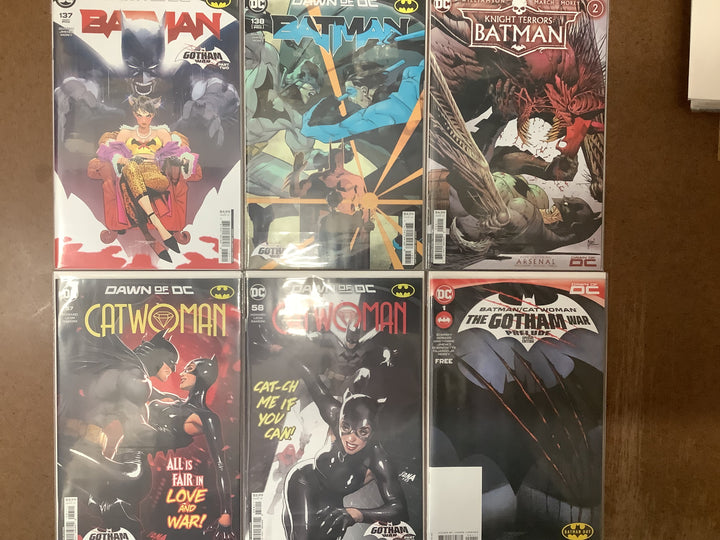 Lot of 13 Batman/Catwoman The Gotham War DC Comics Complete Storyline Set <OXL-03>