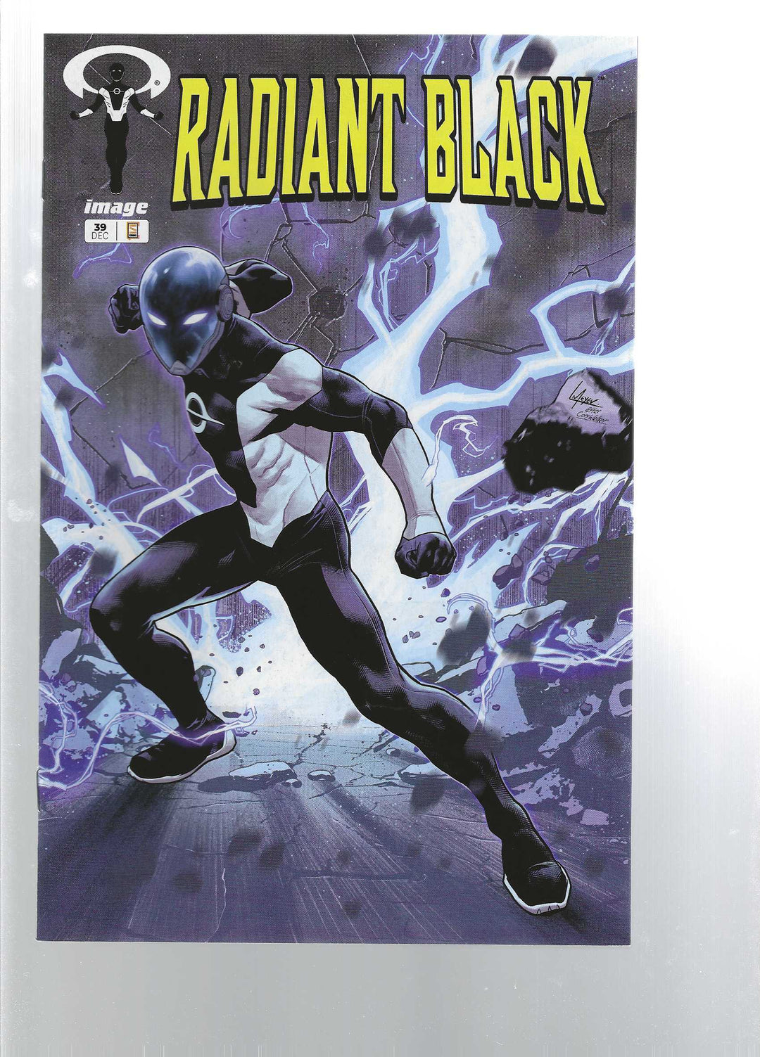 Radiant Black #39 Luca Meyer Exclusive Variant <CONSIGNMENT>