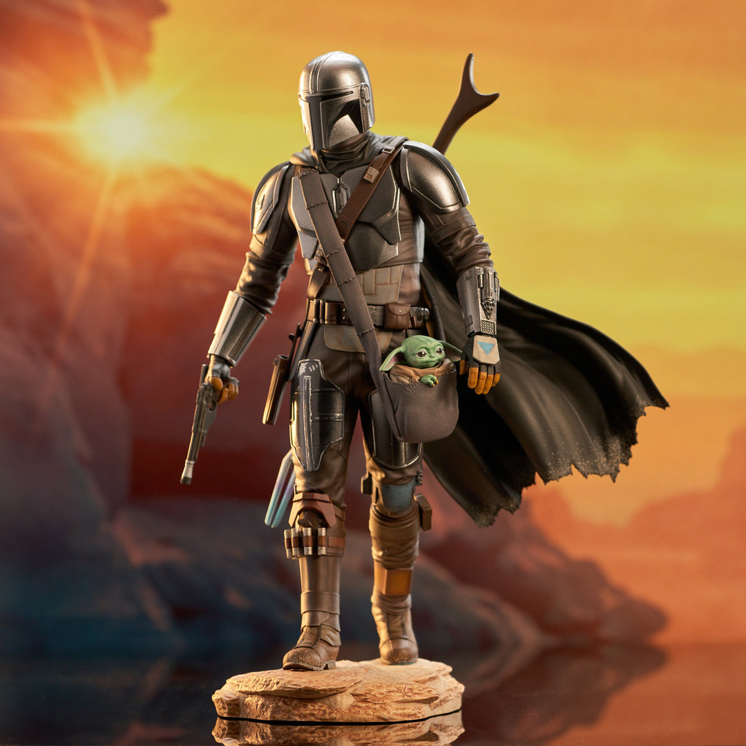 The Mandalorian Premier Collection The Mandalorian and Grogu 1/7 Scale Statue