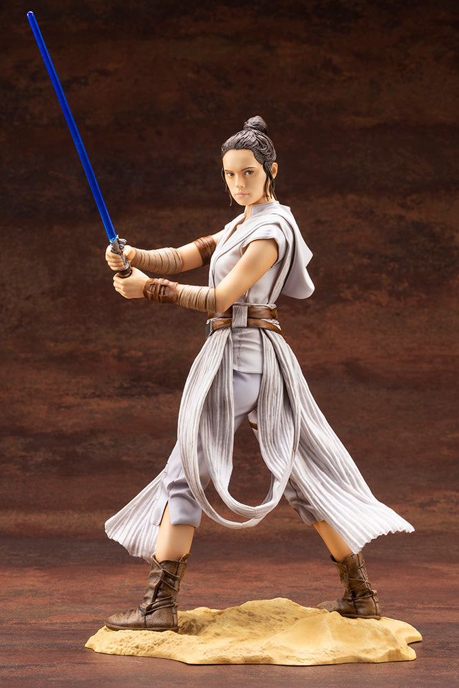 ArtFX Star Wars: The Rise of Skywalker Rey Statue