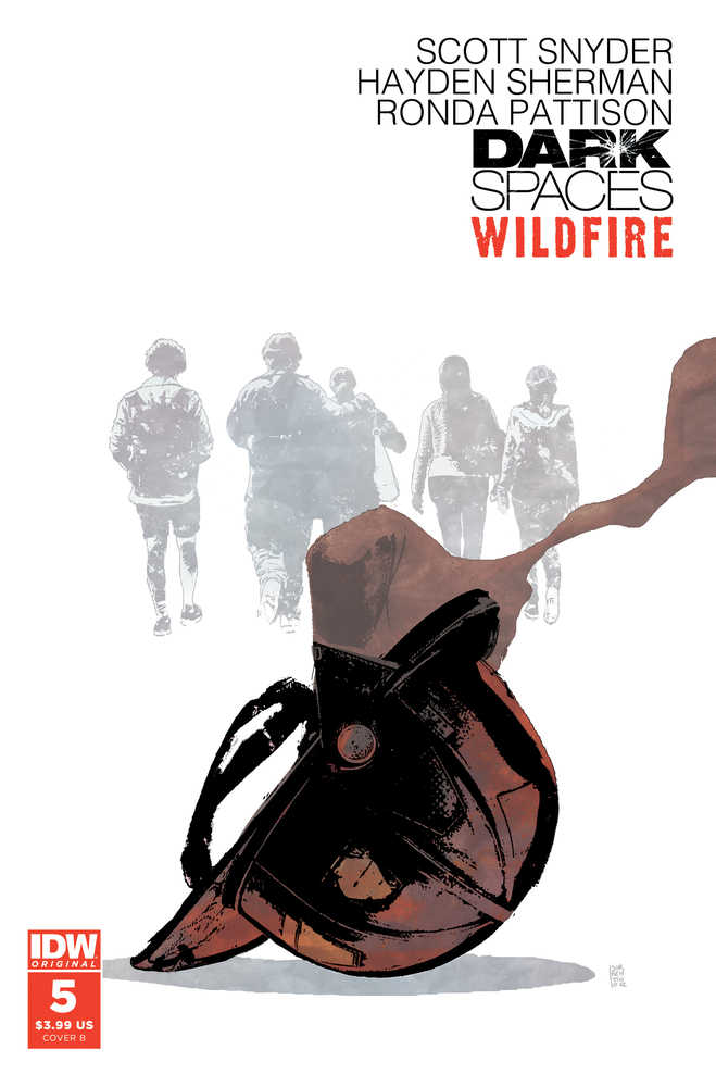 Dark Spaces Wildfire #5 Cover B Sorrentino (Mature)